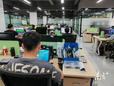 科技引擎再加速 兩家高科技企業(yè)全力恢復(fù)生產(chǎn)經(jīng)營(yíng)，電子產(chǎn)品研發(fā)火力全開